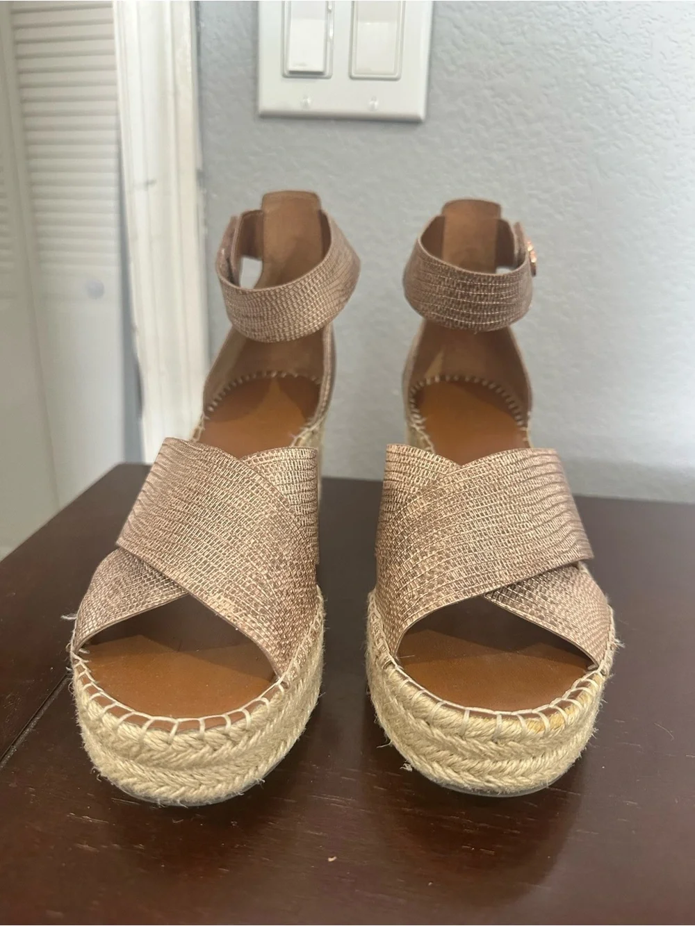 Franco Sarto Womens Metallic Bronze Espadrille Wedge Sandals with Ankle Strap